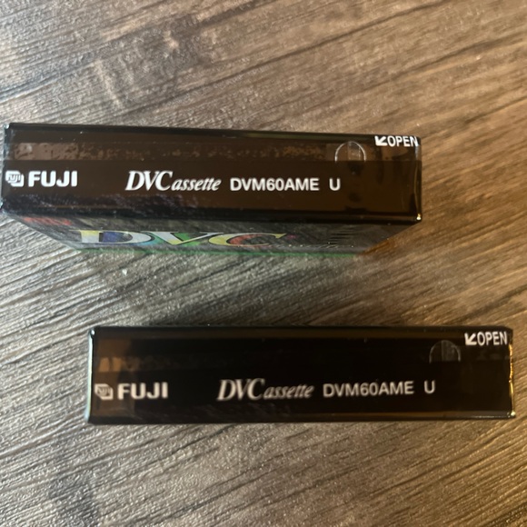 2 Mini DVCassette 60. - Picture 3 of 3